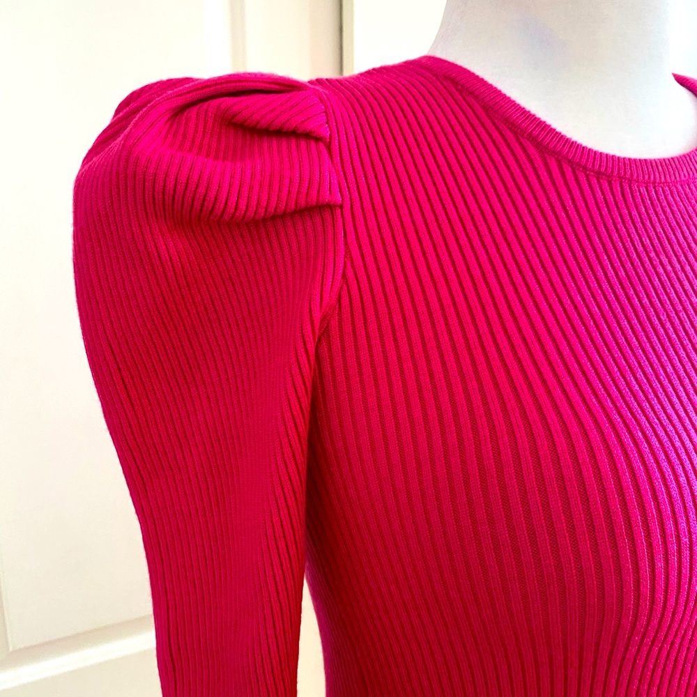 Aqua by Bloomingdale’s Pink Puff Sleeve Top 🩷🩷🩷